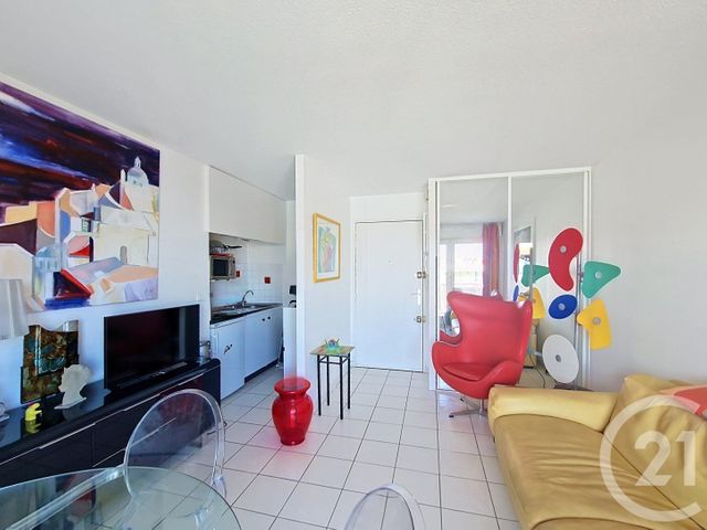 Appartement T2 à vendre - 2 pièces - 28.48 m2 - ARCACHON - 33 - AQUITAINE - Century 21 Duprat & Associés