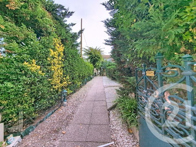 Appartement F2 à vendre - 2 pièces - 42.18 m2 - ARCACHON - 33 - AQUITAINE - Century 21 Duprat & Associés