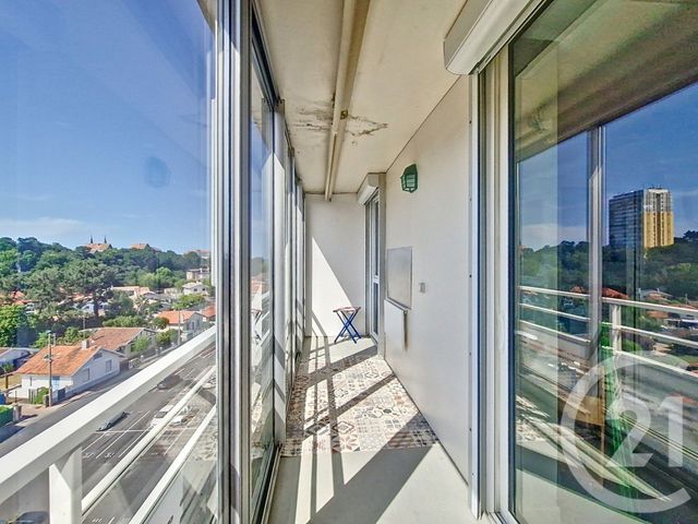 Appartement T3 à vendre - 3 pièces - 60.51 m2 - ARCACHON - 33 - AQUITAINE - Century 21 Duprat & Associés