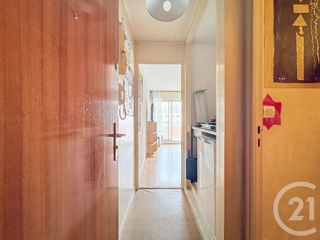 Afficher la photo en grand Appartement Studio à vendre - 1 pièce - 21.15 m2 - ARCACHON - 33 - AQUITAINE - Century 21 Duprat & Associés