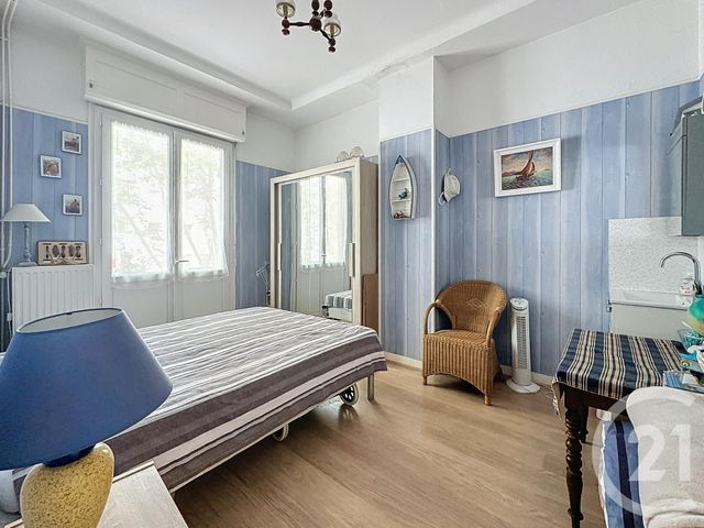 Afficher la photo en grand Appartement T3 à vendre - 3 pièces - 49.05 m2 - ARCACHON - 33 - AQUITAINE - Century 21 Duprat & Associés