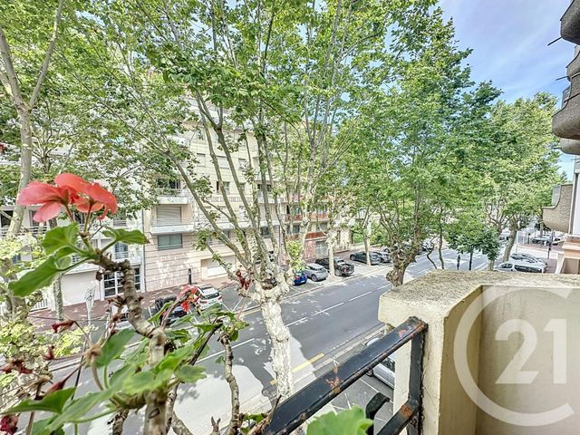 Appartement T3 à vendre - 3 pièces - 49.05 m2 - ARCACHON - 33 - AQUITAINE - Century 21 Duprat & Associés