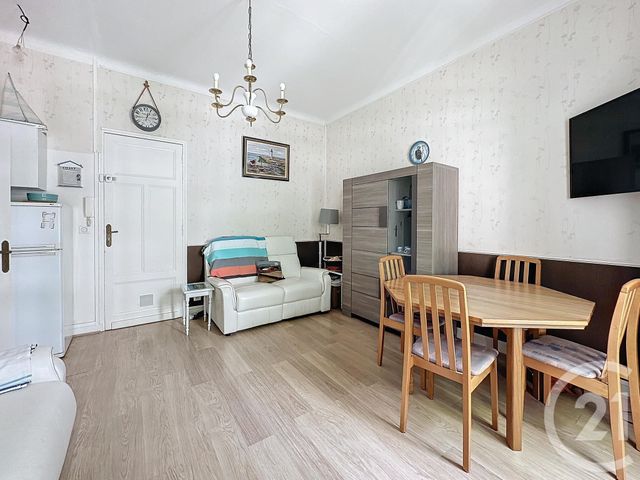 Afficher la photo en grand Appartement T3 à vendre - 3 pièces - 49.05 m2 - ARCACHON - 33 - AQUITAINE - Century 21 Duprat & Associés