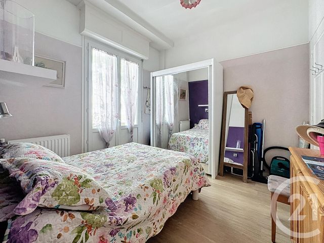 Afficher la photo en grand Appartement T3 à vendre - 3 pièces - 49.05 m2 - ARCACHON - 33 - AQUITAINE - Century 21 Duprat & Associés