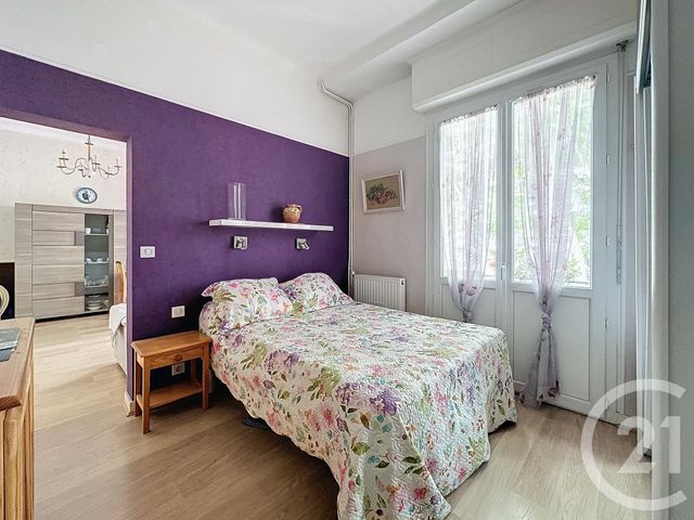 Afficher la photo en grand Appartement T3 à vendre - 3 pièces - 49.05 m2 - ARCACHON - 33 - AQUITAINE - Century 21 Duprat & Associés