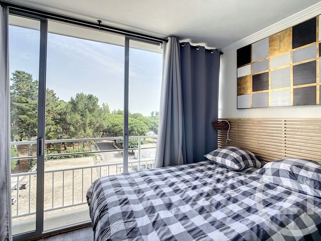 Afficher la photo en grand Appartement Studio à vendre - 1 pièce - 39.54 m2 - ARCACHON - 33 - AQUITAINE - Century 21 Duprat & Associés