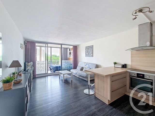 Afficher la photo en grand Appartement Studio à vendre - 1 pièce - 39.54 m2 - ARCACHON - 33 - AQUITAINE - Century 21 Duprat & Associés