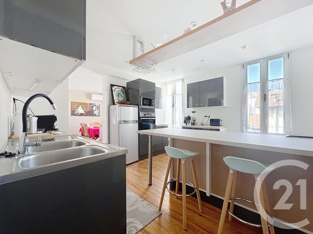 Afficher la photo en grand Appartement F6 à vendre - 6 pièces - 105.0 m2 - ARCACHON - 33 - AQUITAINE - Century 21 Duprat & Associés