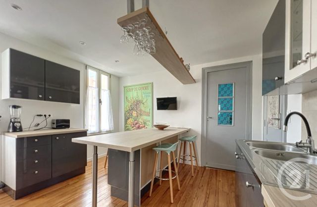 Afficher la photo en grand Appartement F6 à vendre - 6 pièces - 105.0 m2 - ARCACHON - 33 - AQUITAINE - Century 21 Duprat & Associés