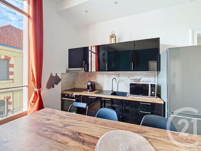 Appartement T3 à vendre - 3 pièces - 54.43 m2 - ARCACHON - 33 - AQUITAINE - Century 21 Duprat & Associés
