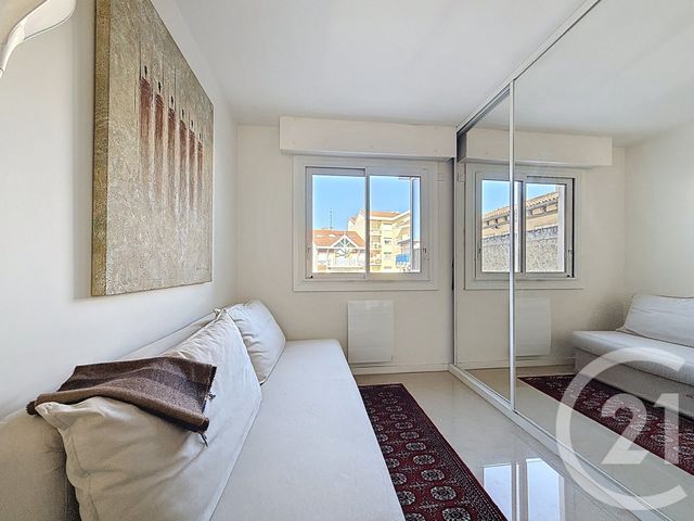 Afficher la photo en grand Appartement T3 à vendre - 3 pièces - 67.75 m2 - ARCACHON - 33 - AQUITAINE - Century 21 Duprat & Associés