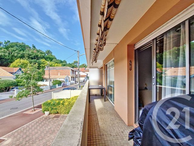 Appartement T2 à vendre - 2 pièces - 39.81 m2 - ARCACHON - 33 - AQUITAINE - Century 21 Duprat & Associés