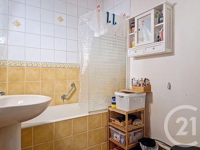 Appartement T2 à vendre - 2 pièces - 39.81 m2 - ARCACHON - 33 - AQUITAINE - Century 21 Duprat & Associés