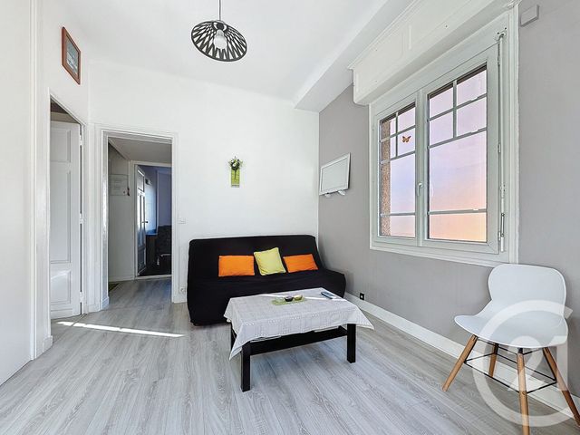 Afficher la photo en grand Appartement T3 à vendre - 3 pièces - 57.58 m2 - ARCACHON - 33 - AQUITAINE - Century 21 Duprat & Associés