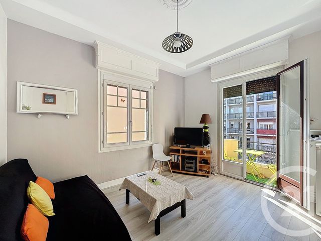 Appartement T3 à vendre - 3 pièces - 57.58 m2 - ARCACHON - 33 - AQUITAINE - Century 21 Duprat & Associés