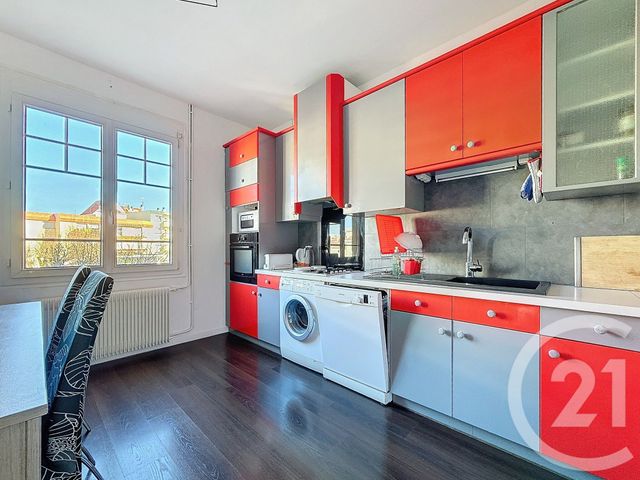 Afficher la photo en grand Appartement T3 à vendre - 3 pièces - 57.58 m2 - ARCACHON - 33 - AQUITAINE - Century 21 Duprat & Associés