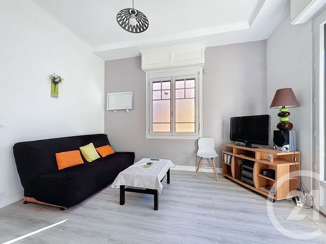 Afficher la photo en grand Appartement T3 à vendre - 3 pièces - 57.58 m2 - ARCACHON - 33 - AQUITAINE - Century 21 Duprat & Associés