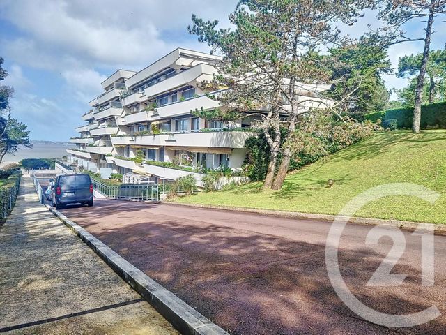 Appartement T3 à vendre - 3 pièces - 65.29 m2 - ARCACHON - 33 - AQUITAINE - Century 21 Duprat & Associés