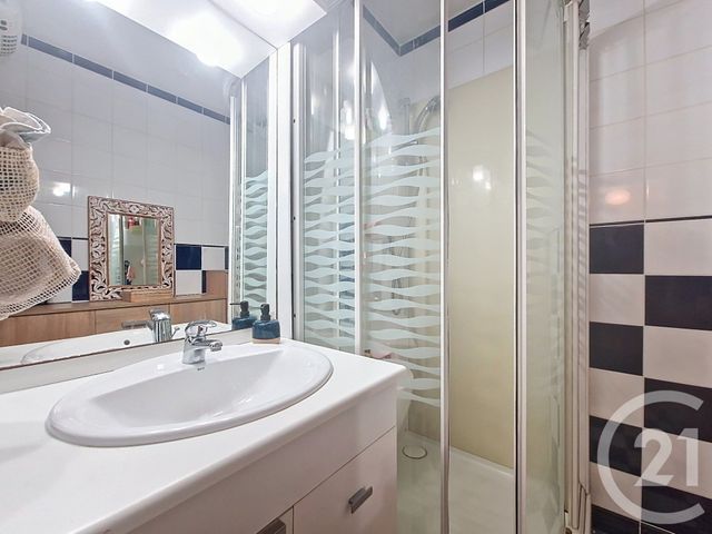 Afficher la photo en grand Appartement F1 bis à vendre - 2 pièces - 32.83 m2 - ARCACHON - 33 - AQUITAINE - Century 21 Duprat & Associés