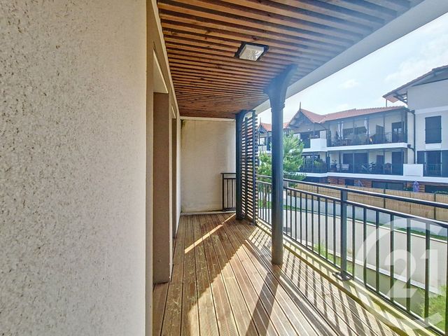 Afficher la photo en grand Appartement T3 à vendre - 3 pièces - 64.5 m2 - ARCACHON - 33 - AQUITAINE - Century 21 Duprat & Associés