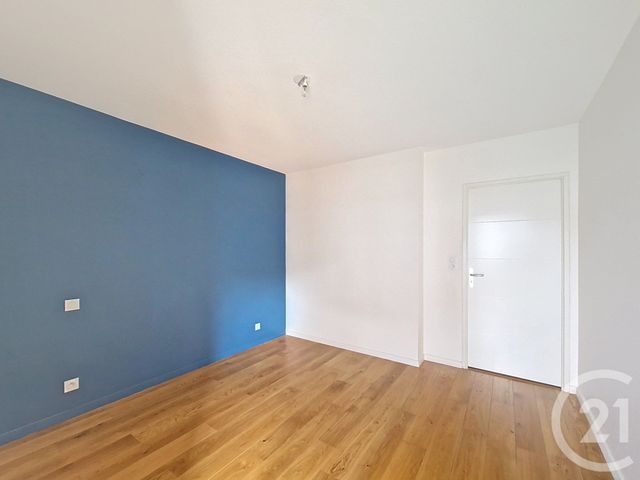 Afficher la photo en grand Appartement T3 à vendre - 3 pièces - 64.5 m2 - ARCACHON - 33 - AQUITAINE - Century 21 Duprat & Associés