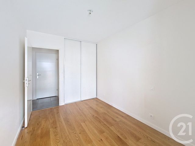 Afficher la photo en grand Appartement T3 à vendre - 3 pièces - 64.5 m2 - ARCACHON - 33 - AQUITAINE - Century 21 Duprat & Associés