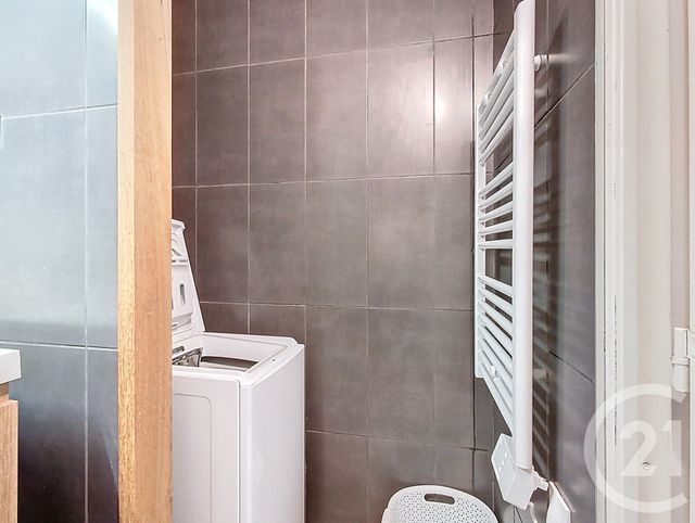 Afficher la photo en grand Appartement T3 à vendre - 3 pièces - 56.51 m2 - ARCACHON - 33 - AQUITAINE - Century 21 Duprat & Associés