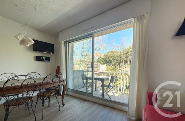 Appartement F2 à vendre - 2 pièces - 34.81 m2 - ARCACHON - 33 - AQUITAINE - Century 21 Duprat & Associés