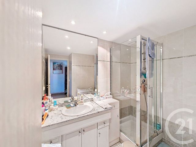 Appartement T3 à vendre - 3 pièces - 65.59 m2 - ARCACHON - 33 - AQUITAINE - Century 21 Duprat & Associés