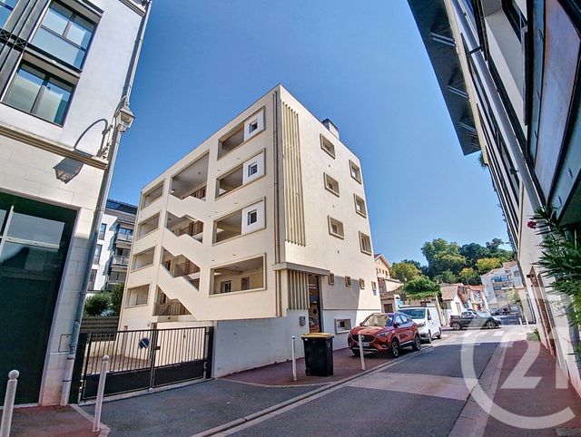 Afficher la photo en grand Appartement F2 à vendre - 2 pièces - 44.44 m2 - ARCACHON - 33 - AQUITAINE - Century 21 Duprat & Associés