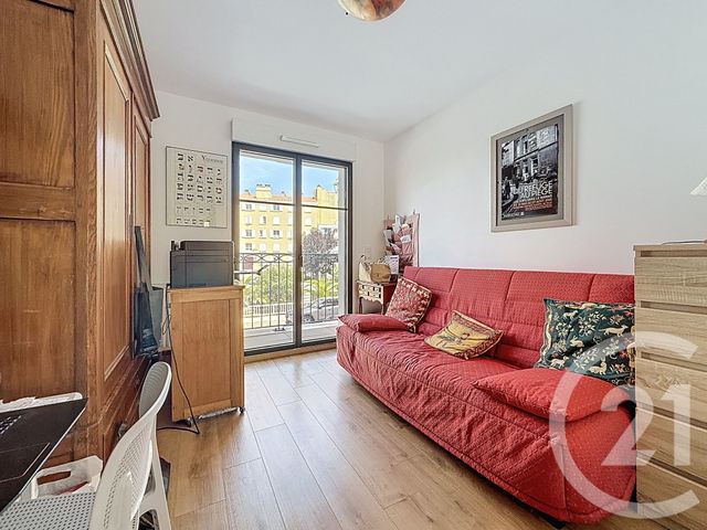 Appartement T3 à vendre - 3 pièces - 67.68 m2 - ARCACHON - 33 - AQUITAINE - Century 21 Duprat & Associés