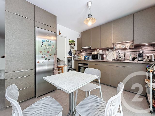 Appartement T3 à vendre - 3 pièces - 67.68 m2 - ARCACHON - 33 - AQUITAINE - Century 21 Duprat & Associés