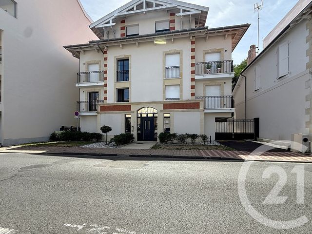 Appartement T3 à vendre - 3 pièces - 67.68 m2 - ARCACHON - 33 - AQUITAINE - Century 21 Duprat & Associés