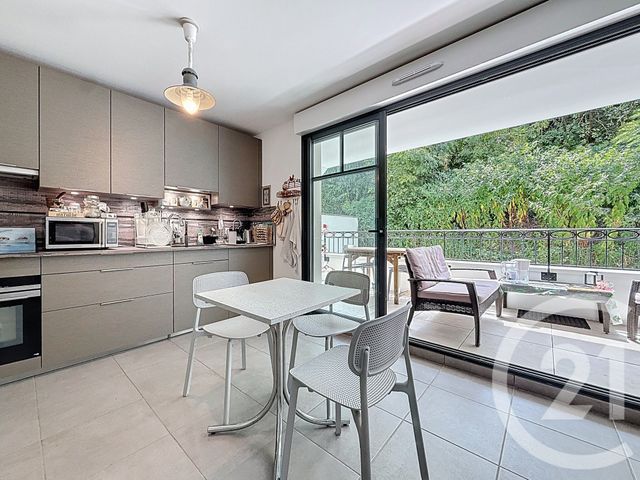 Appartement T3 à vendre - 3 pièces - 67.68 m2 - ARCACHON - 33 - AQUITAINE - Century 21 Duprat & Associés