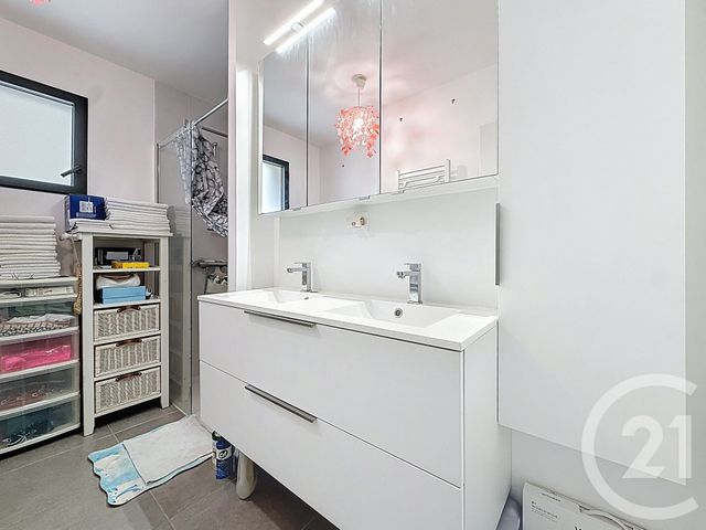 Appartement T3 à vendre - 3 pièces - 67.68 m2 - ARCACHON - 33 - AQUITAINE - Century 21 Duprat & Associés