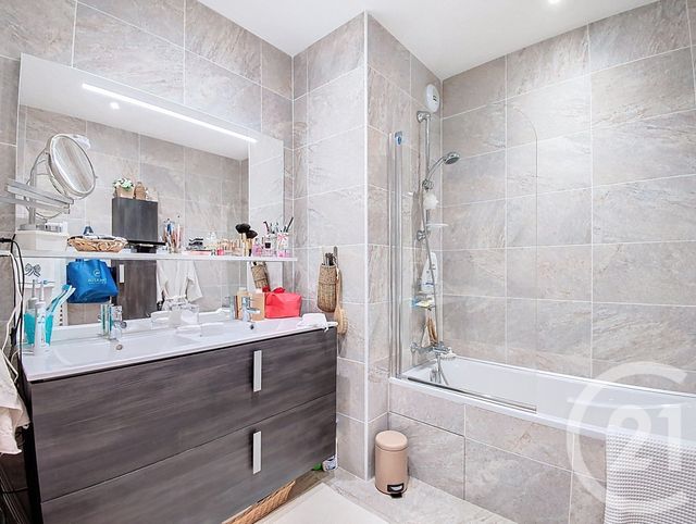 Appartement F3 à vendre - 3 pièces - 64.5 m2 - ARCACHON - 33 - AQUITAINE - Century 21 Duprat & Associés