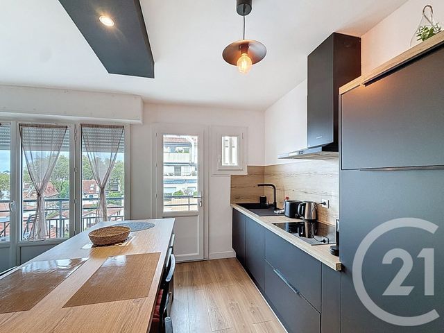 Appartement F2 à vendre - 2 pièces - 43.0 m2 - ARCACHON - 33 - AQUITAINE - Century 21 Duprat & Associés
