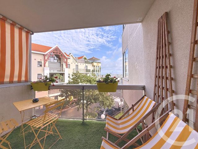 Afficher la photo en grand Appartement T2 à vendre - 2 pièces - 34.1 m2 - ARCACHON - 33 - AQUITAINE - Century 21 Duprat & Associés