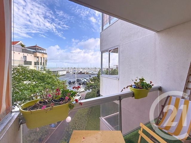 Afficher la photo en grand Appartement T2 à vendre - 2 pièces - 34.1 m2 - ARCACHON - 33 - AQUITAINE - Century 21 Duprat & Associés