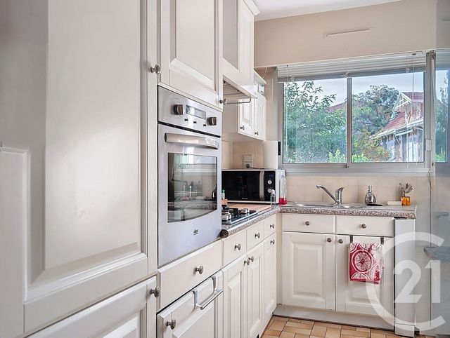 Appartement F3 à vendre - 3 pièces - 65.45 m2 - ARCACHON - 33 - AQUITAINE - Century 21 Duprat & Associés