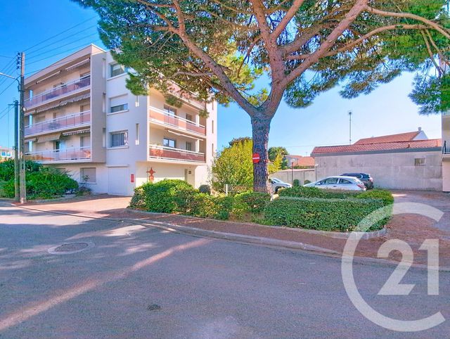 Appartement F3 à vendre - 3 pièces - 65.45 m2 - ARCACHON - 33 - AQUITAINE - Century 21 Duprat & Associés