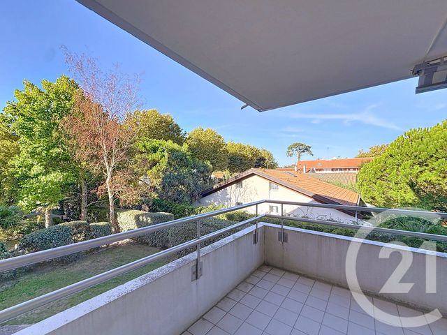 Afficher la photo en grand Appartement T3 à vendre - 3 pièces - 59.0 m2 - ARCACHON - 33 - AQUITAINE - Century 21 Duprat & Associés