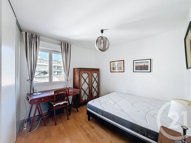 Appartement T3 à vendre - 3 pièces - 83.07 m2 - ARCACHON - 33 - AQUITAINE - Century 21 Duprat & Associés