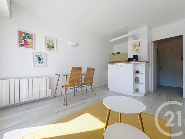 Appartement Studio Cabine à vendre - 1 pièce - 25.0 m2 - ARCACHON - 33 - AQUITAINE - Century 21 Duprat & Associés