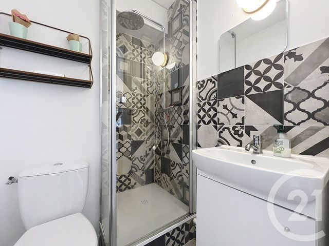 Afficher la photo en grand Appartement Studio Cabine à vendre - 1 pièce - 20.0 m2 - ARCACHON - 33 - AQUITAINE - Century 21 Duprat & Associés