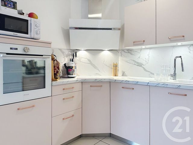 Appartement F3 à vendre - 3 pièces - 57.0 m2 - ARCACHON - 33 - AQUITAINE - Century 21 Duprat & Associés