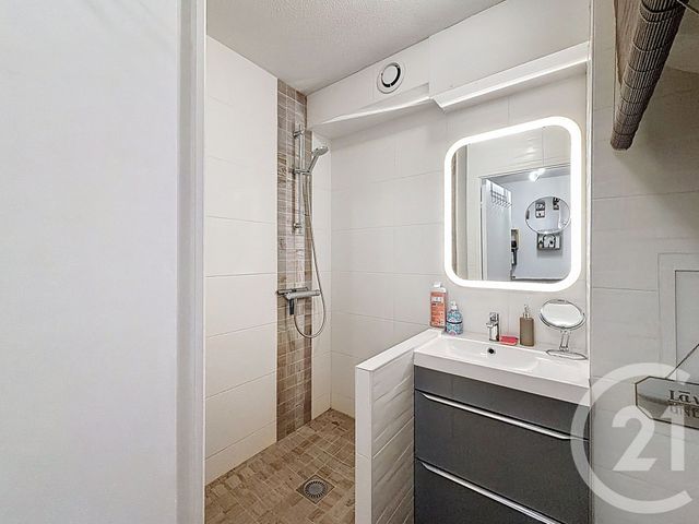 Appartement Studio Cabine à vendre - 1 pièce - 28.0 m2 - ARCACHON - 33 - AQUITAINE - Century 21 Duprat & Associés