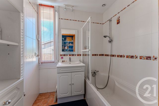 Appartement T4 à vendre - 4 pièces - 97.67 m2 - ARCACHON - 33 - AQUITAINE - Century 21 Duprat & Associés