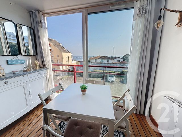 Appartement T2 à vendre - 2 pièces - 31.5 m2 - ARCACHON - 33 - AQUITAINE - Century 21 Duprat & Associés