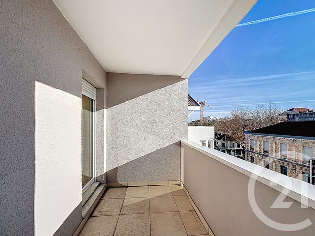 Appartement F3 à vendre - 3 pièces - 64.23 m2 - ARCACHON - 33 - AQUITAINE - Century 21 Duprat & Associés